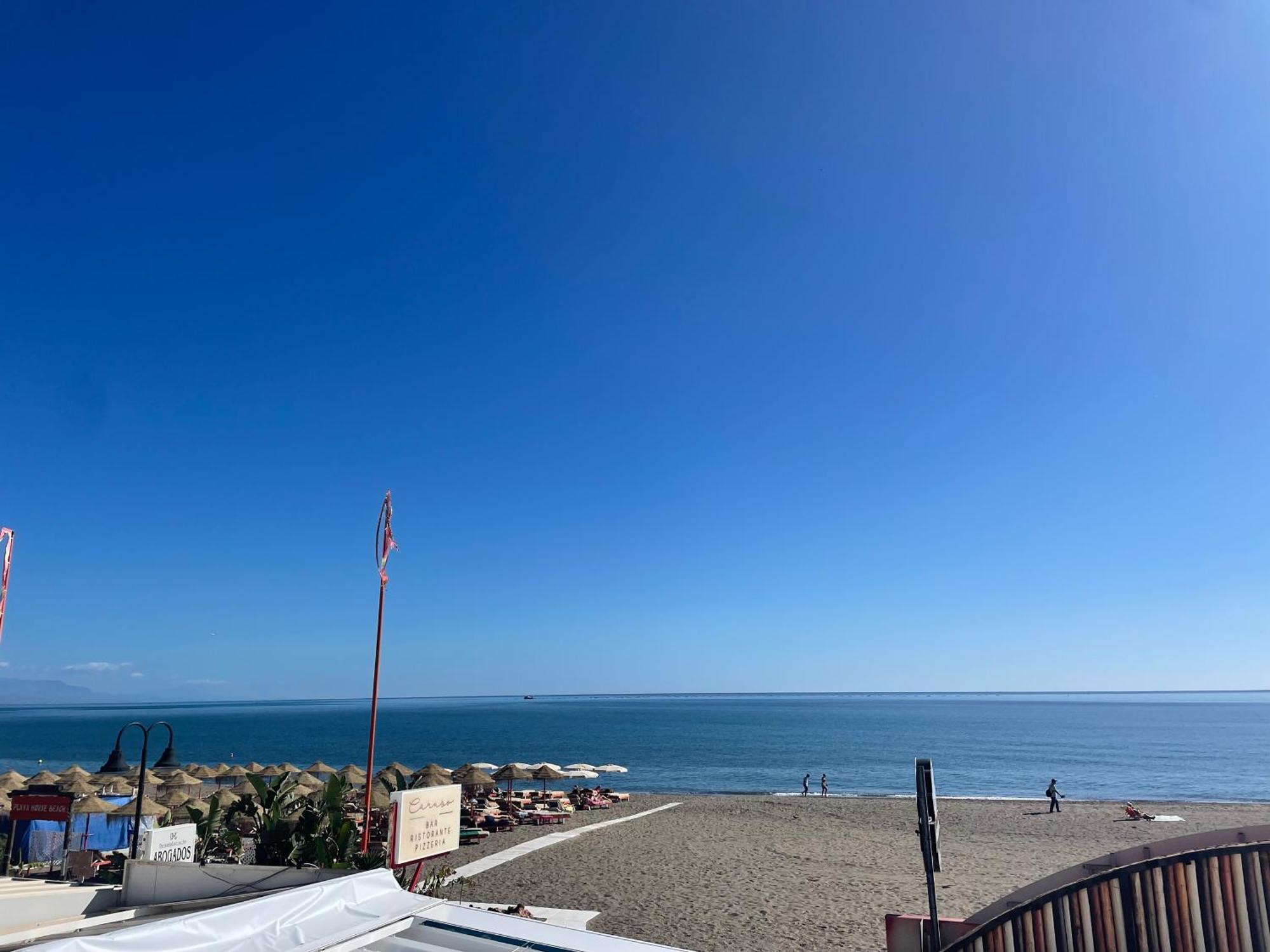 Apartamento Calma Carihuela Beach - 10 Metros De La Playa Torremolinos Eksteriør billede