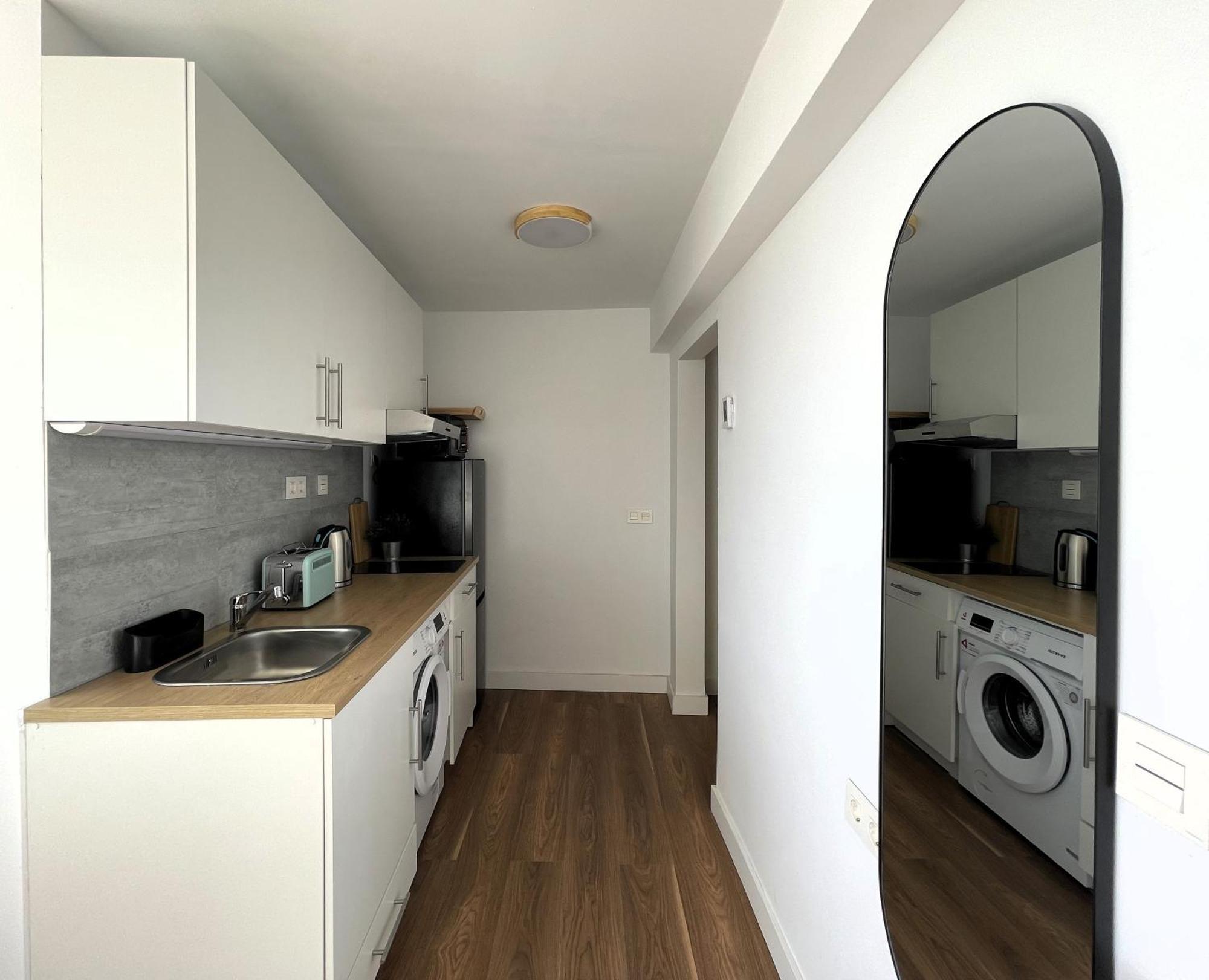 Apartamento Calma Carihuela Beach - 10 Metros De La Playa Torremolinos Eksteriør billede